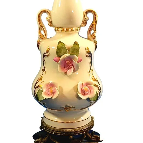 Vintage Rose 28" Capodimonte ? Amphora Vase Floral 22k Gold Porcelain Table Lamp - Picture 4 of 9
